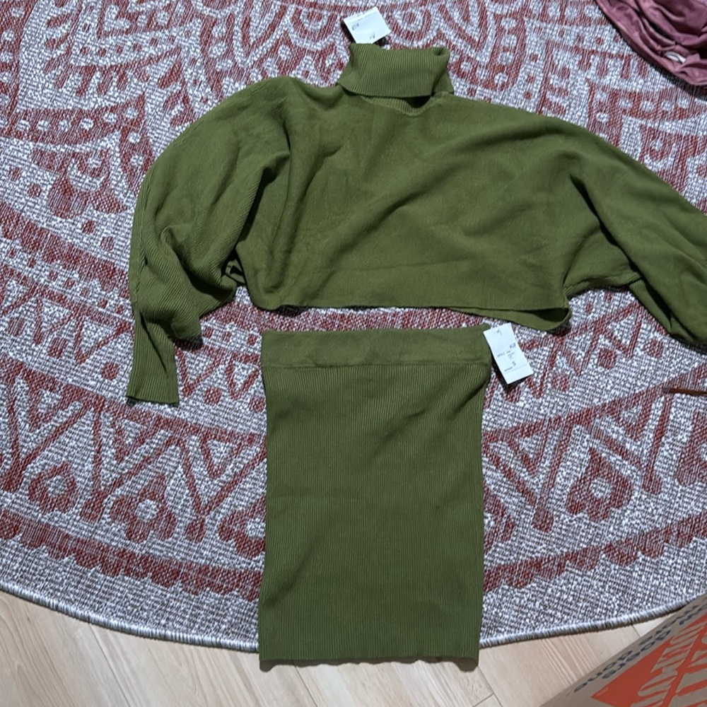 Forever 21 matching set size small NWT